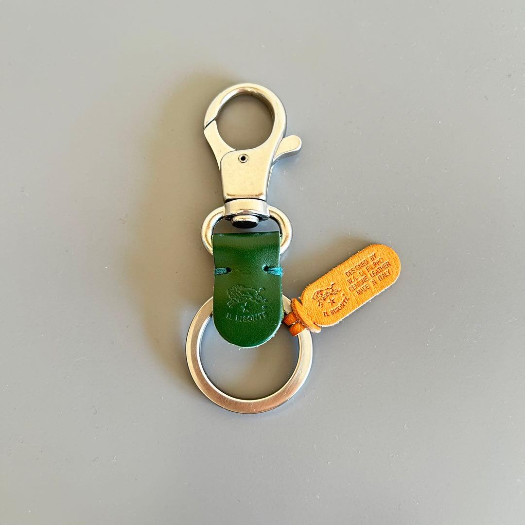IL BISONTE グリーンレザーキーホルダー