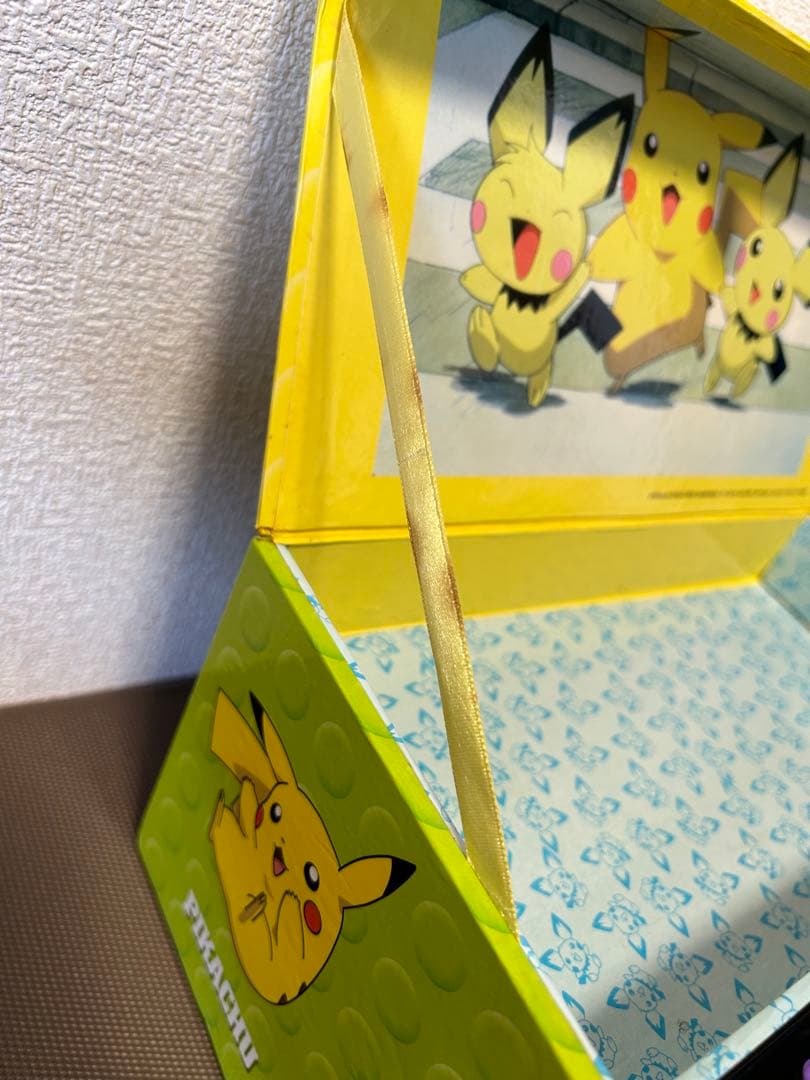 激レア　ピチューとピカチュウ 文具セット