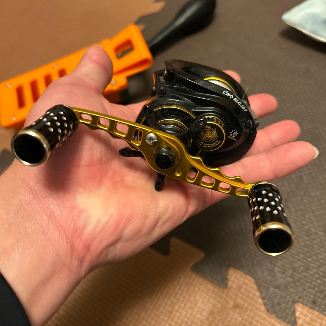 Abu Garcia ベイトリール レボ ALC IB7