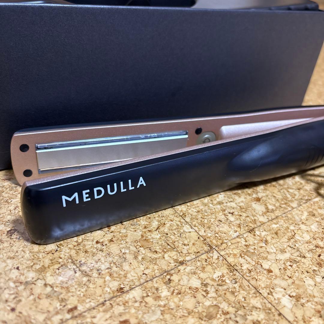 美品！メデュラソニックシャインプロ　ヘアアイロン