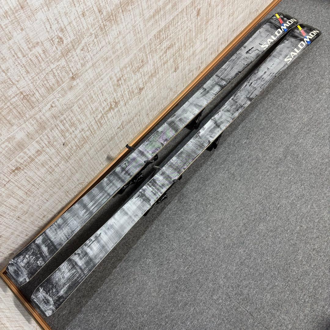 【送料無料】SALOMON カービングスキー
