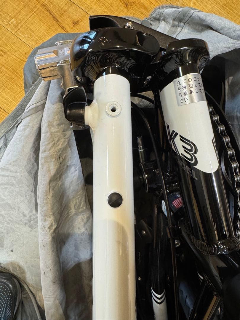 DAHON 折りたたみ自転車 ホワイト/ブラック