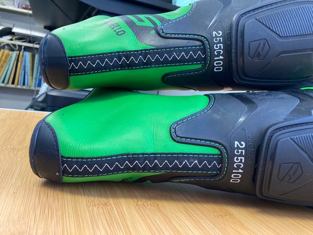 ダルベロスキー靴 ホワイト/グリーン