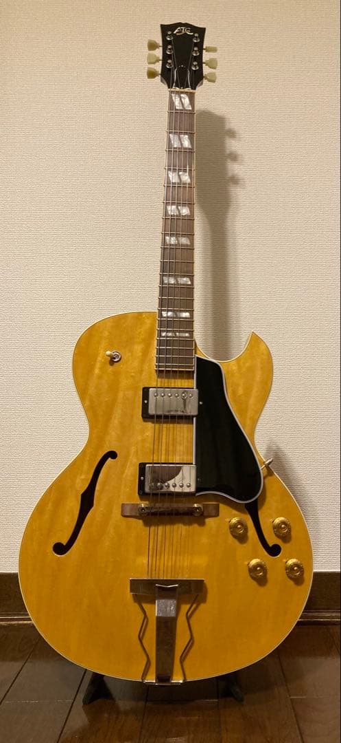 ギター Archtop Tribute Custom ATC175D ES-175
