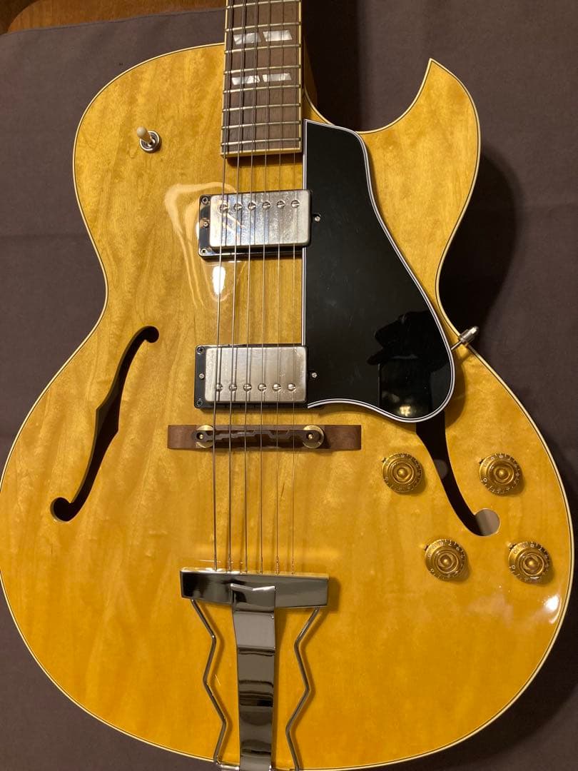 ギター Archtop Tribute Custom ATC175D ES-175