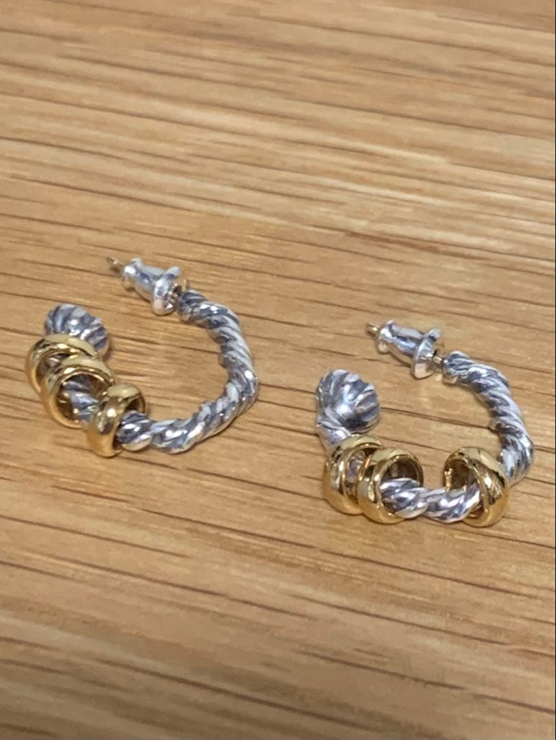 BILL WALL LEATHER ツイスティフープピアス スモール BEAMS