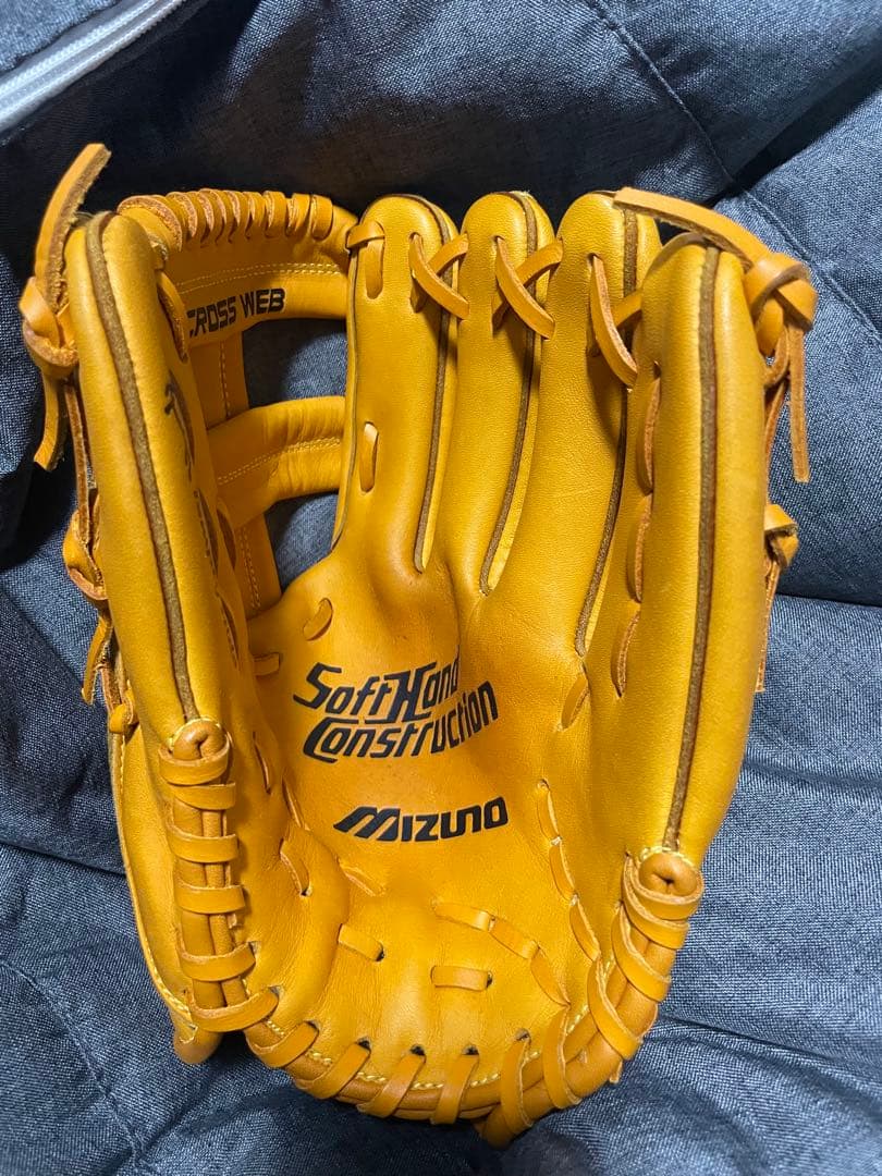 Mizuno ソフトフォーム構造 グローブ イエロー
