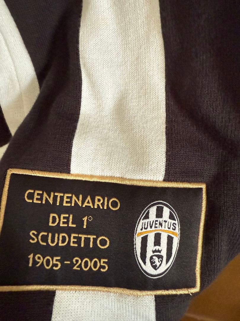 ユベントスユニフォーム　ロナウドマーキング、　スクデット100周年ユニフォーム付
