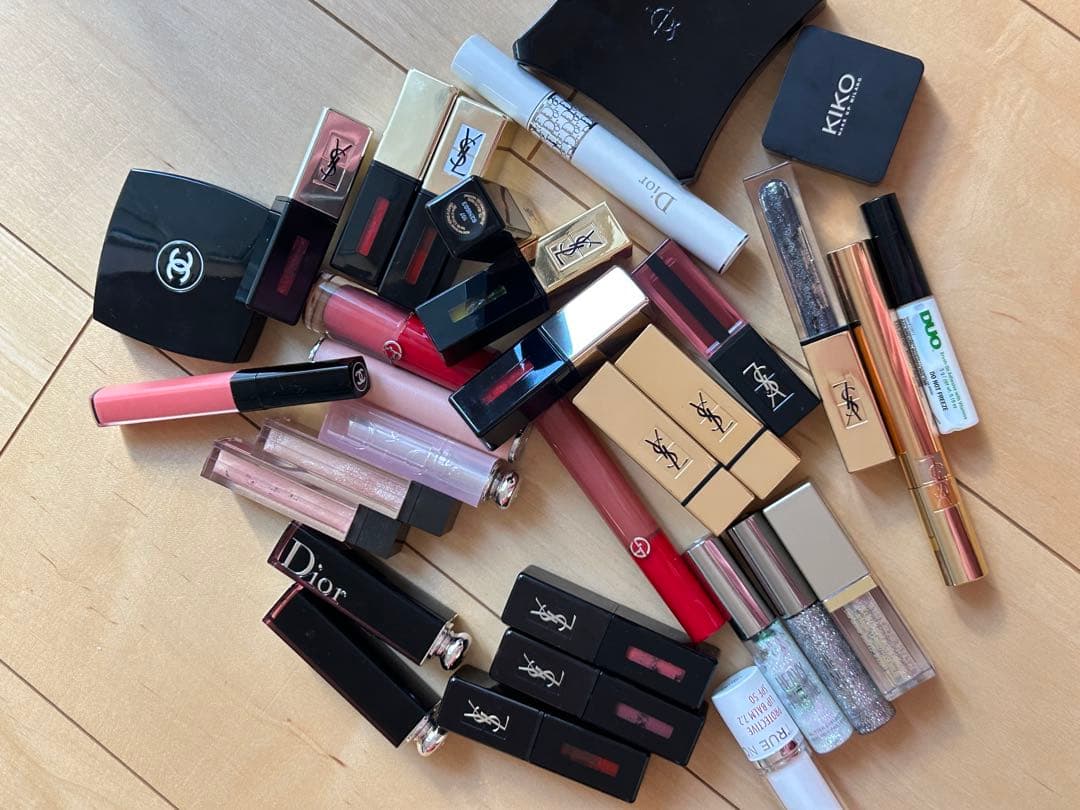 アイシャドウ リップグロスセット（Chanel、Dior、YSL、Armani）