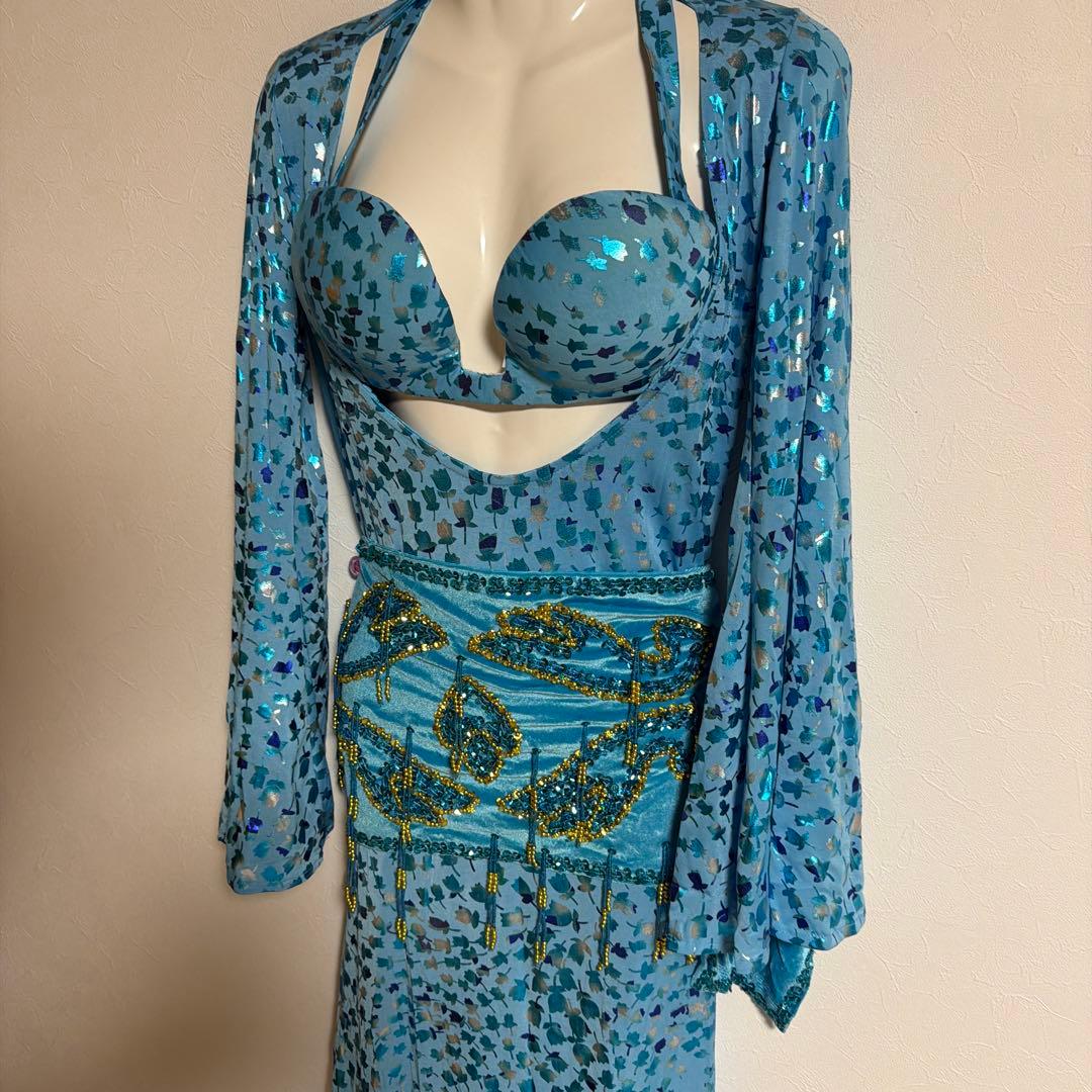 青いベリーダンス セットアップ ビーズ装飾付き