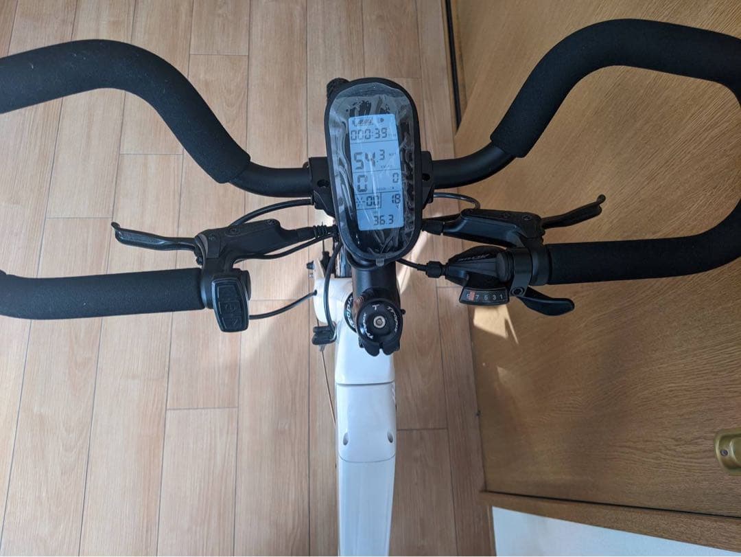 電動アシスト自転車 ホワイト 26インチ