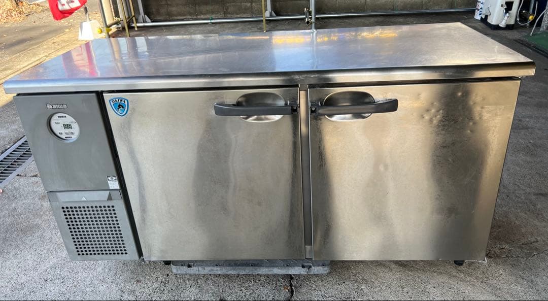 2018年 DAIWA テーブル形冷蔵庫 1500x600x800