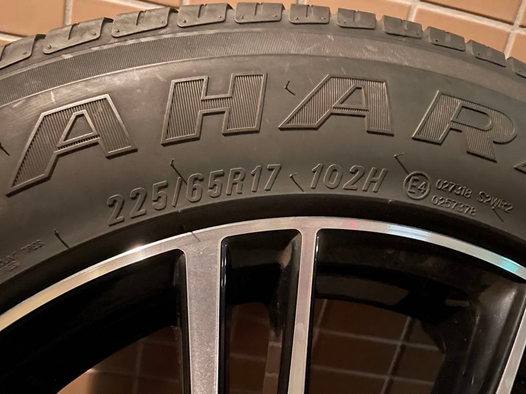 ★☆タイヤホイールSET 225/65R17 INSET38☆★愛知県手渡し限定