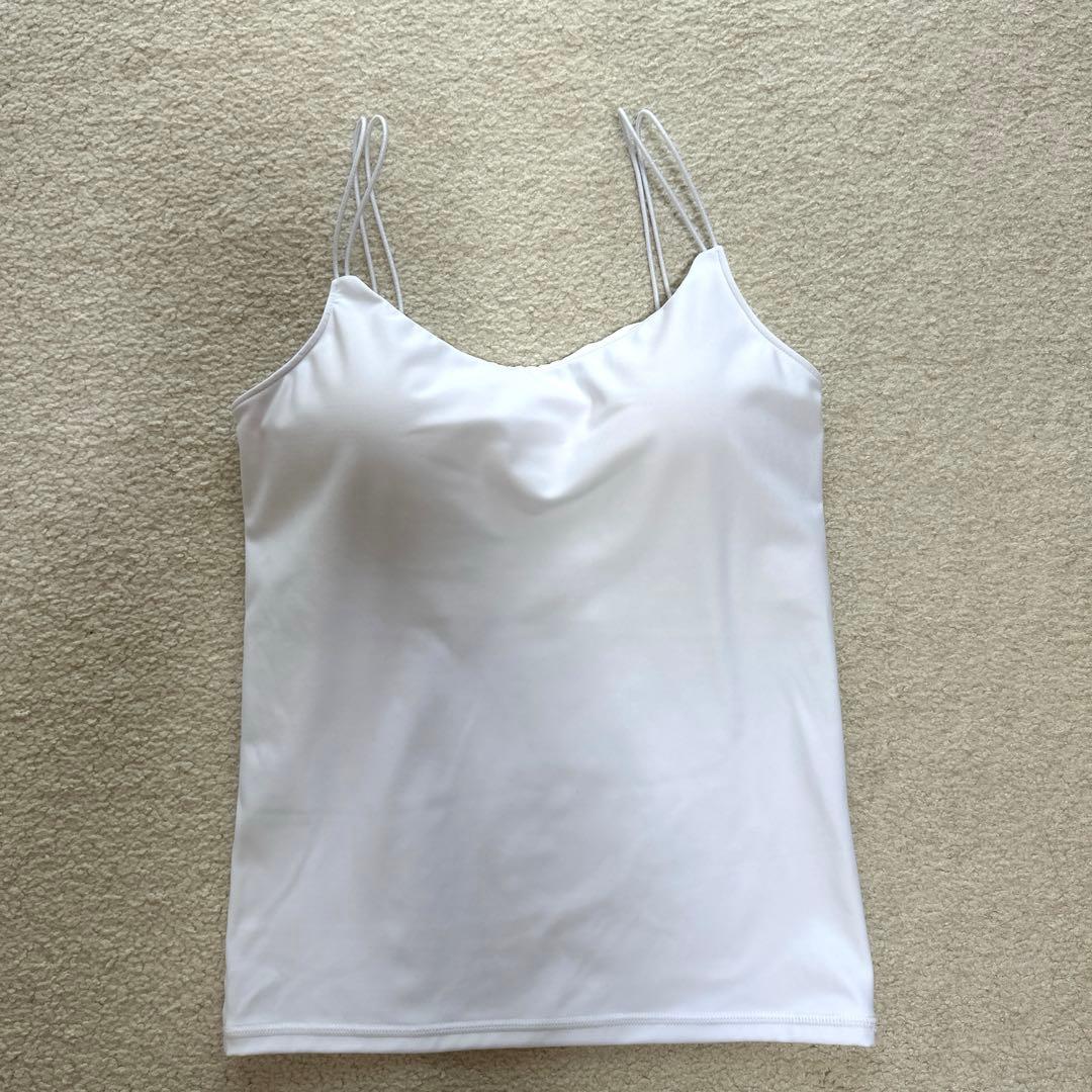 Werthy 野沢和香　ESSENTIAL YOGA TOP