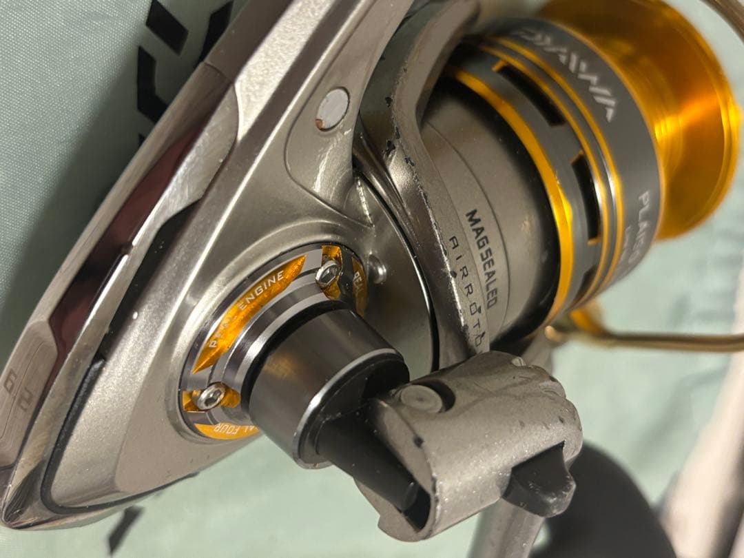 ダイワ　プレイソ　3000HLBD ブレーキレバー　スピニングリール