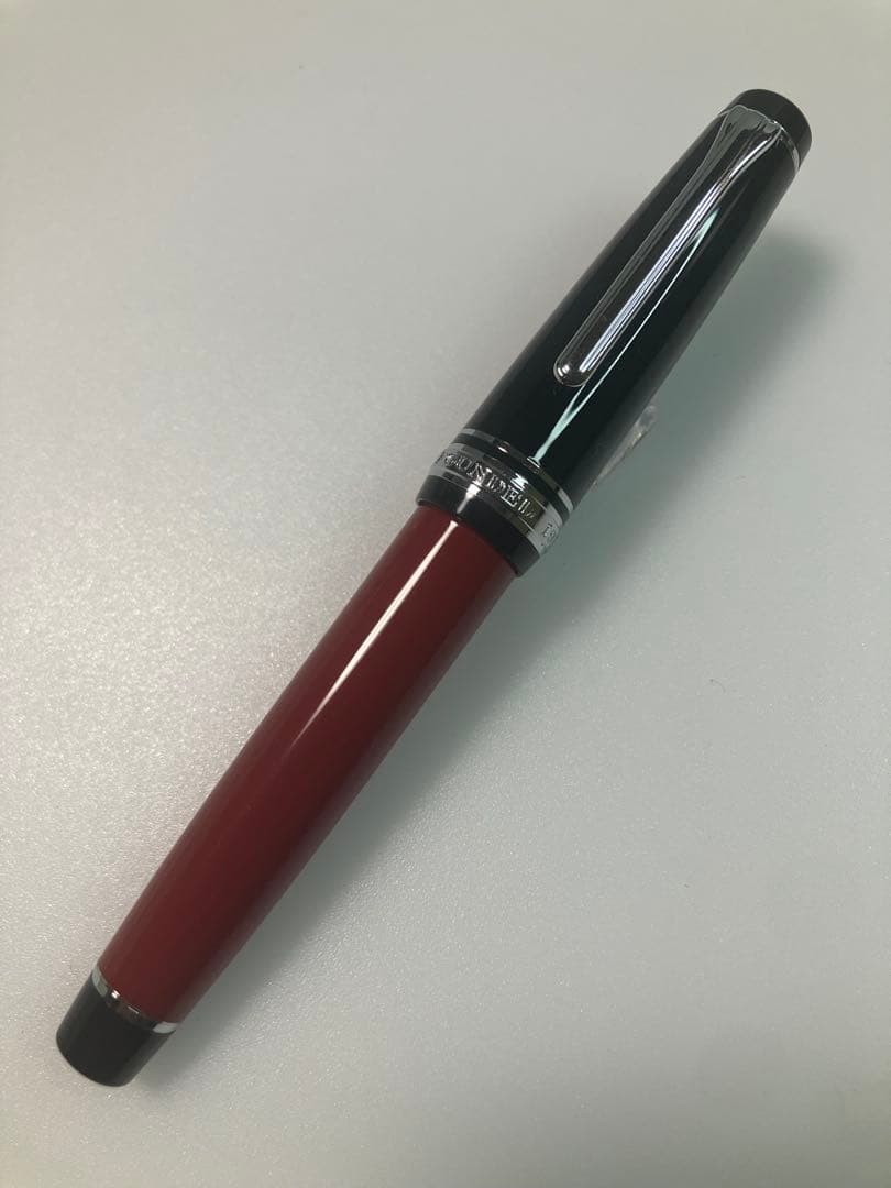 Sailor セーラー　プロフェッショナルギア　紅　限定　万年筆　M