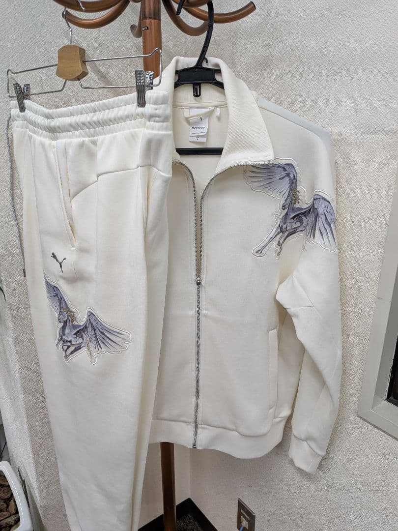 PUMA プーマ ソラヤマ 空山基 ペガサス ブルゾン セットアップ　ホワイト