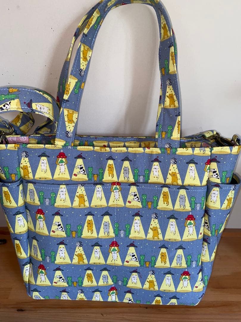 サイドポケット付きトートバッグ　トランク風ポーチ　LR⭐︎