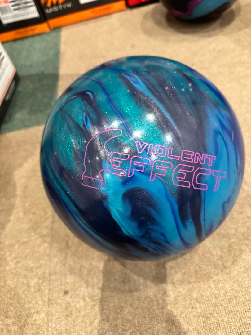 ★美品★ハンマー　バイオレントエフェクト　ボウリングボール15ポンド