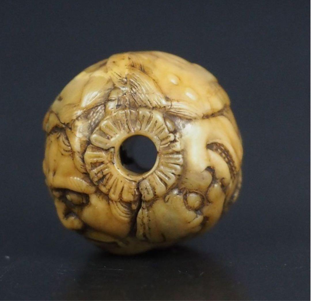 送料無料　江戸時代　鬼面細密彫　緒締玉　　径1.8cm 重4g検/提げ物緒締玉根