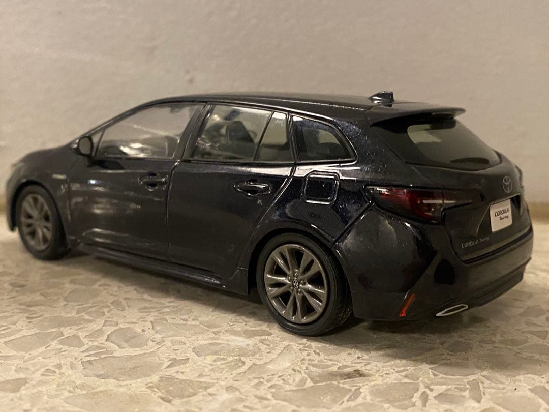 非売品 トヨタ カローラツーリング カラーサンプル 1/30 〈220〉