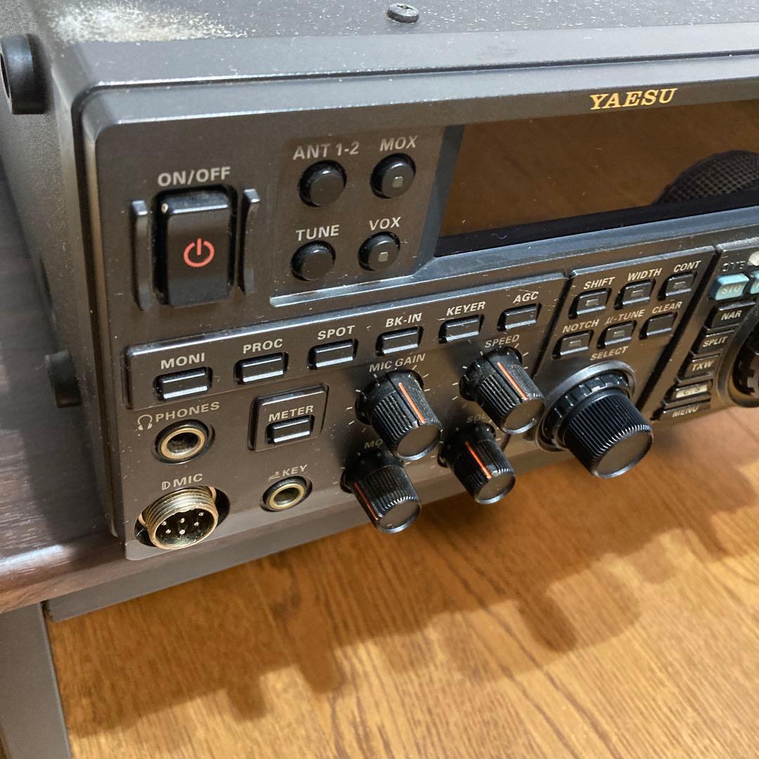 YAESU FT-950 HF/50MHz トランシーバー