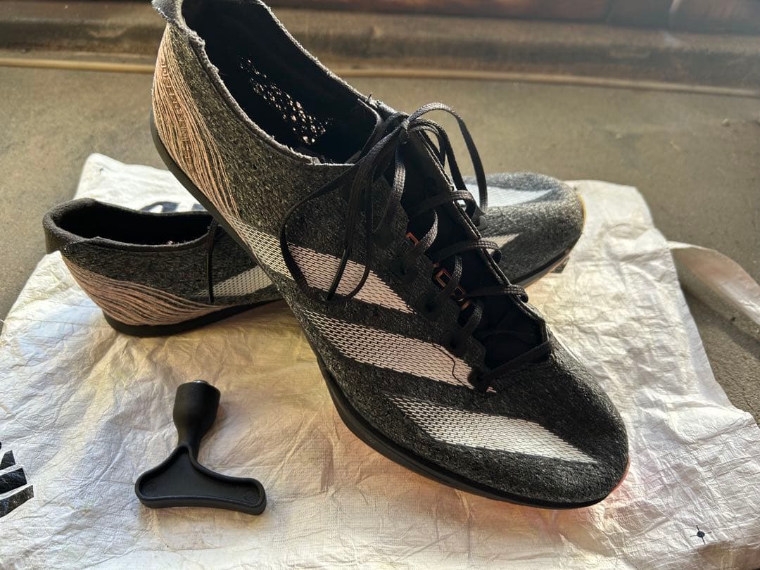 【美品】アディゼロプライムsp3 28.5