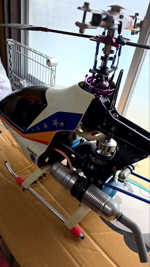 ヒロボーシャトル30 RCヘリ