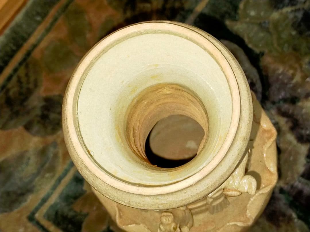 ♥値下げ！中国　白釉　花瓶　発掘品　カケあり　桐箱付き　出土品　骨董　古玩