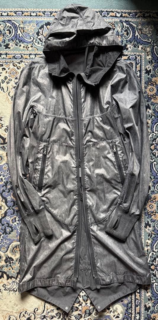 ISAAC SELLAM/リフレクティブ コールドダイ リバーシブルコート