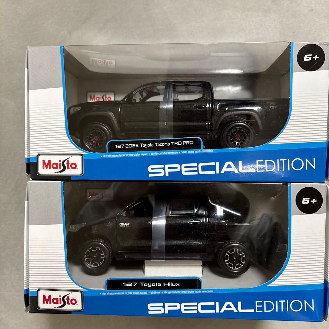 ミニカー Maisto 1/27 TACOMA Hilux
