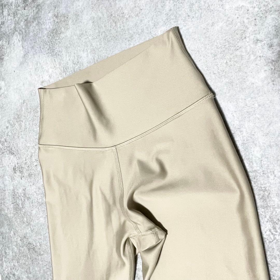 Ｍ未使用級alo yoga アロヨガ ハイウエストAirlift Legging
