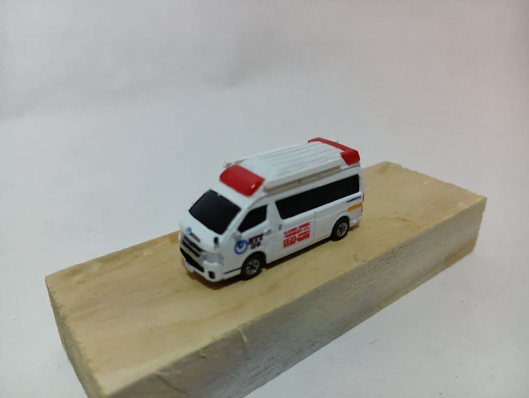 デ*イ様 1/150　民間通信衛星車