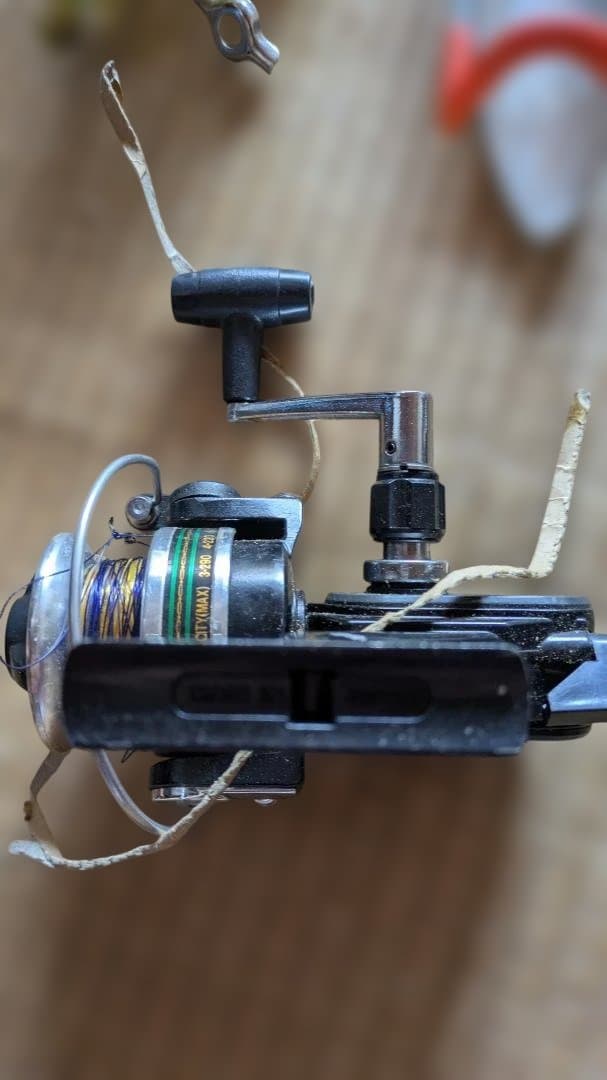 フィッシングリール シルバー ゴールド