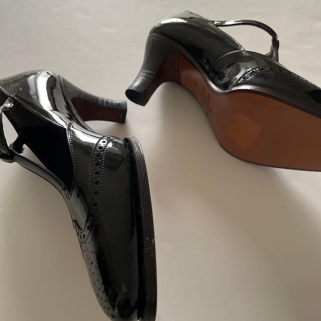 黒エナメル　革靴　CARMINA 23cm ヒール有り