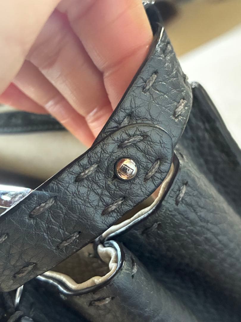 虹！フェンディ ミニ　ピーカブー　セレリア　アスファルトグレー廃盤色