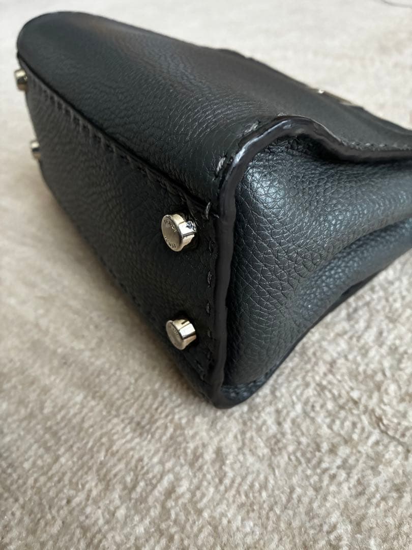 虹！フェンディ ミニ　ピーカブー　セレリア　アスファルトグレー廃盤色