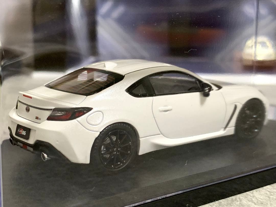 ハイストーリー　GR86 RZ クリスタルホワイトパール　1/43ミニカー