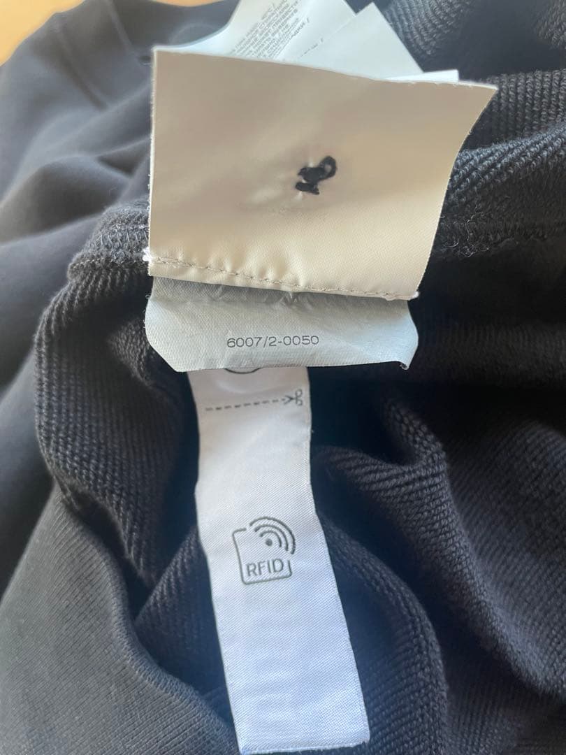 STONE  ストーンアイランド ワッペンロゴスウェット黒Lサイズ