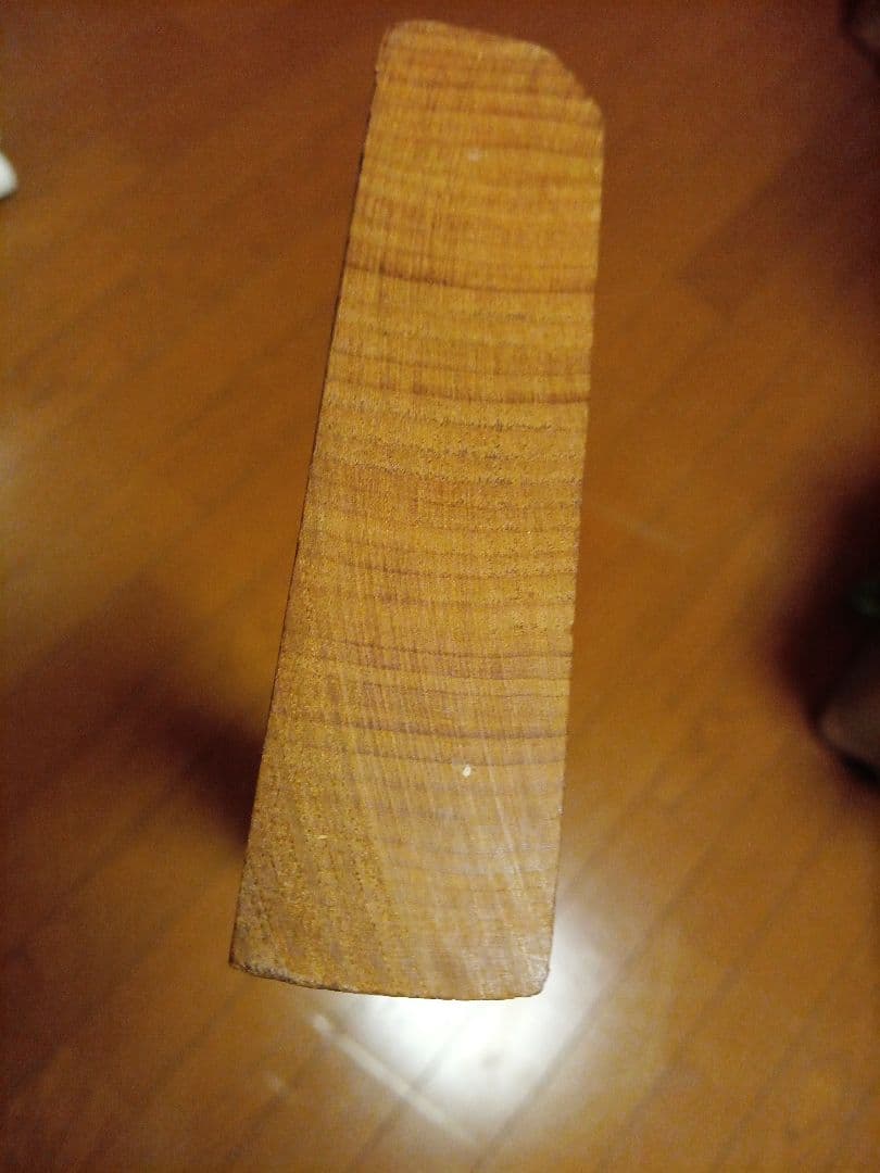 カーリーメイプル