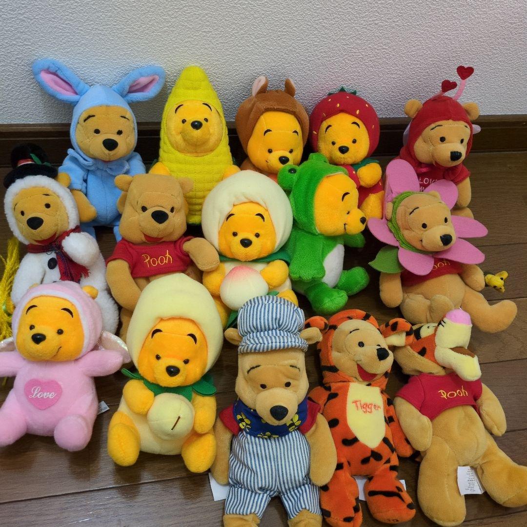 くまのプーさん　ぬいぐるみ　着ぐるみ　ディズニーストア