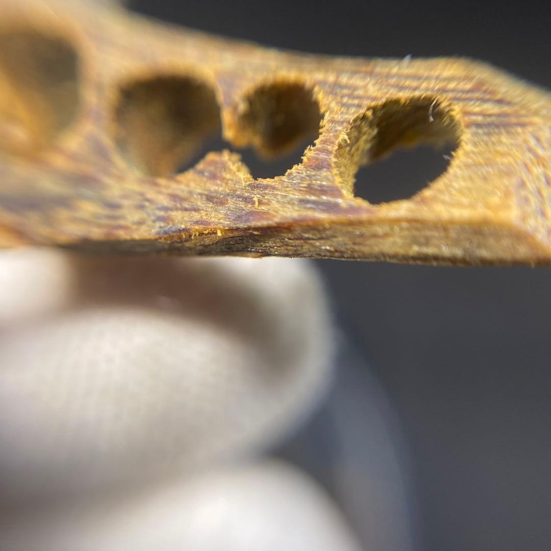 【極上品】高油分 伽羅 くり抜き端材 香木 濃厚な香り　5g