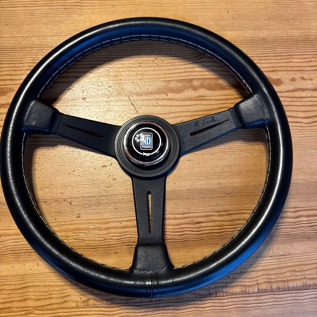 NARDIクラッシック36レザーステアリング 本体