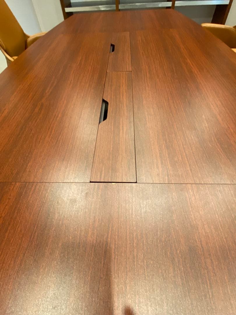 社長室 高級 会議テーブル 4〜6人用