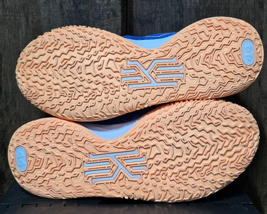 NIKE カイリー 7 Kyrie 7