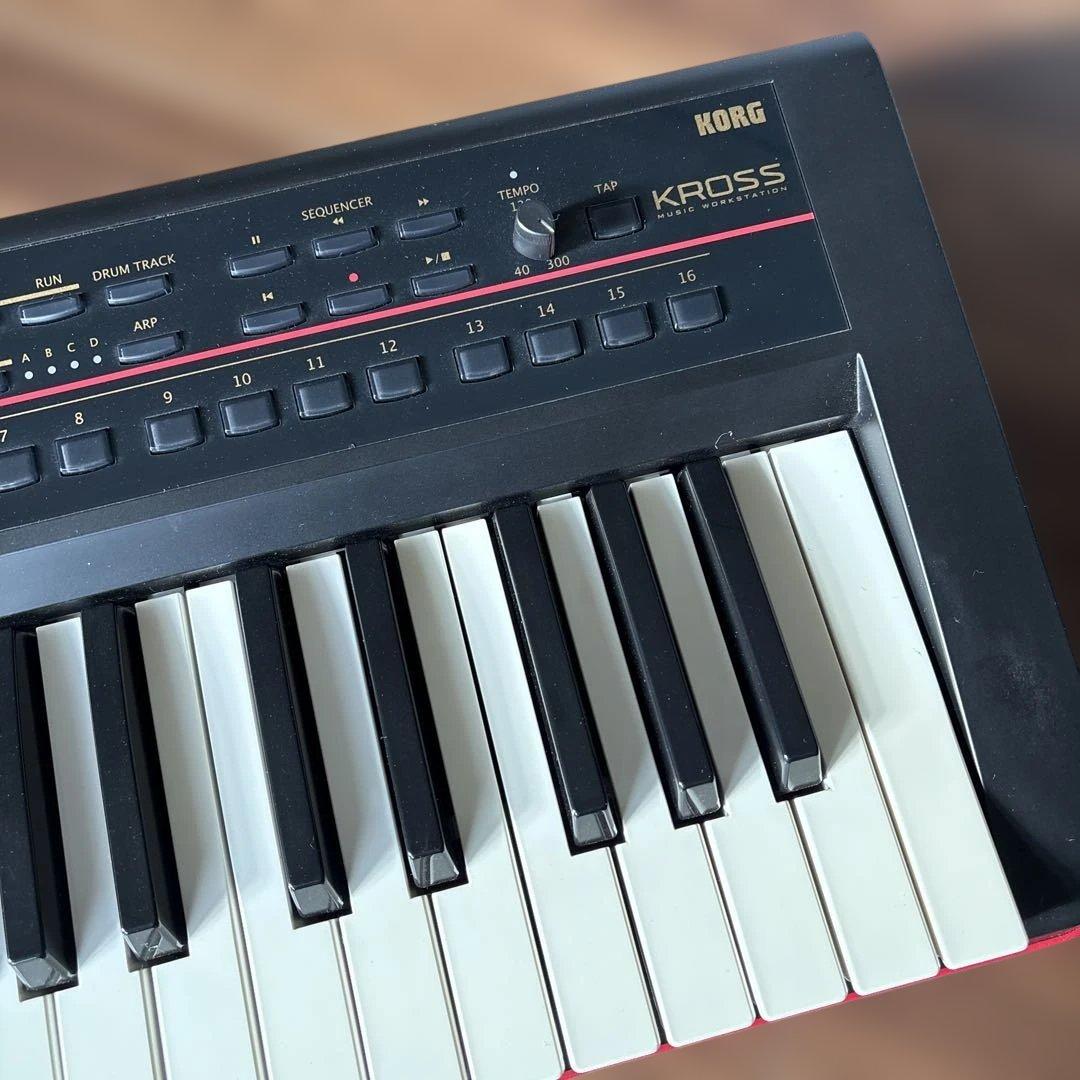 KORG キーボードシンセサイザー KROSS-61 クロス 61鍵 ケース付