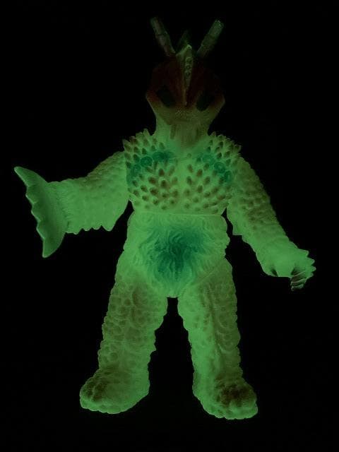 希少ソフビ　やまなや　改造巨大ヤプール　超獣