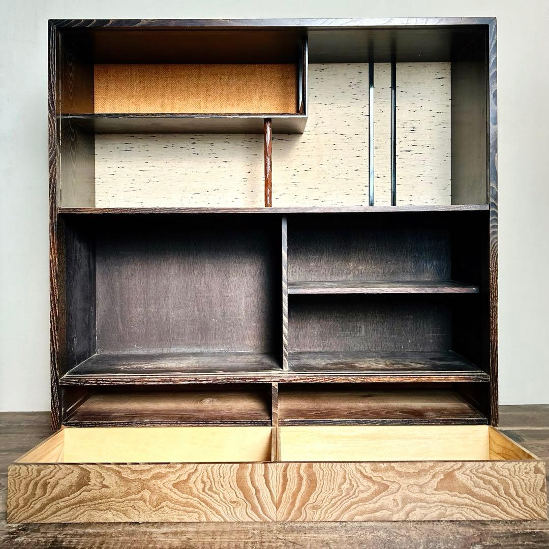 鎌倉彫 飾り棚 古家具 ガラス戸 昭和期 和家具 キャビネット