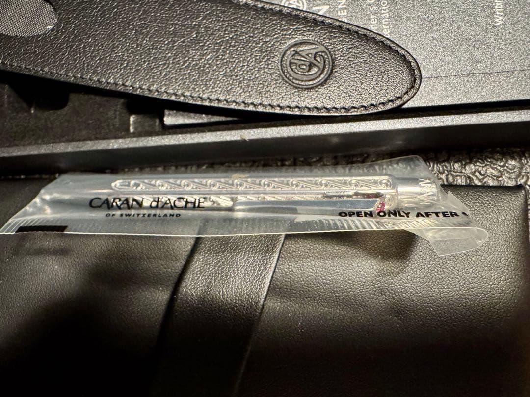 カランダッシュ アンモナイト XS ボールペン ルビー 旧ロゴ