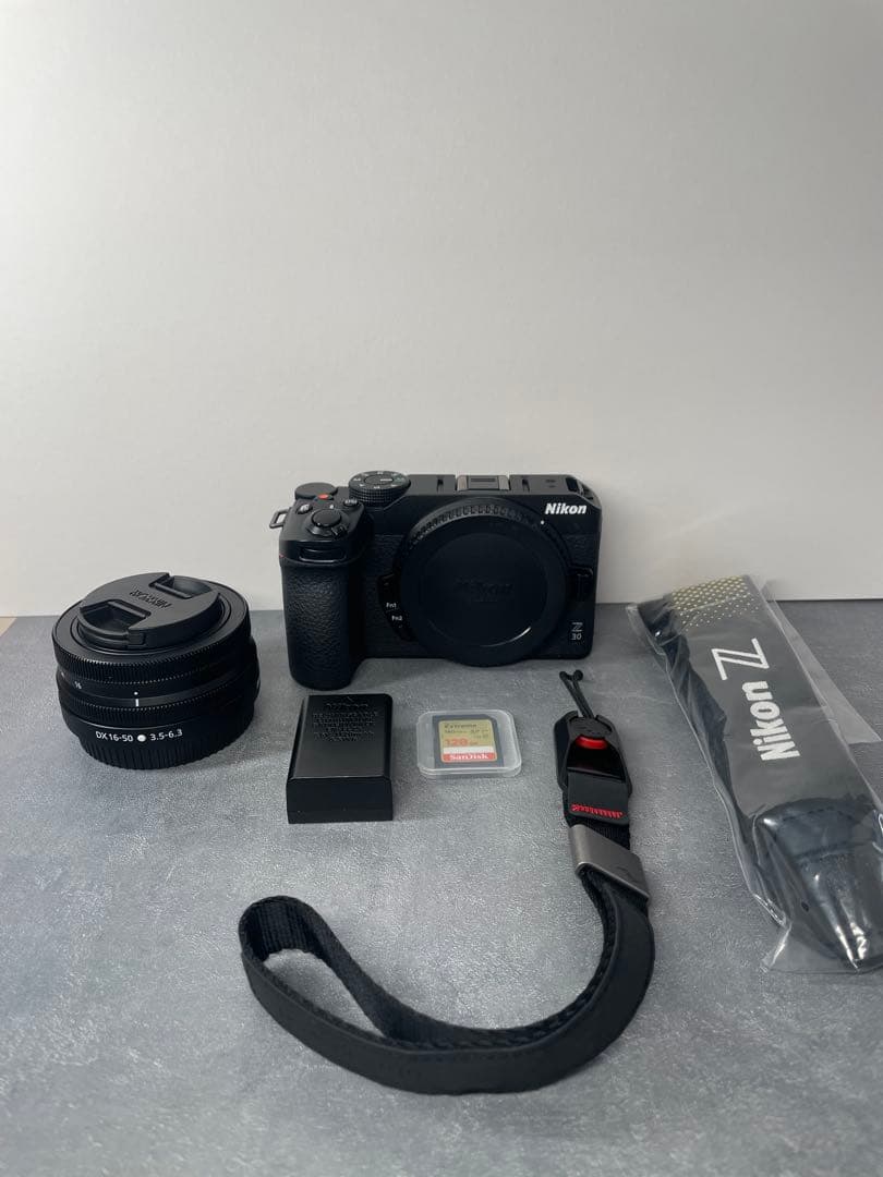 Uさん専用　【中古美品】Nikon Z30本体＋DX16-50Kit